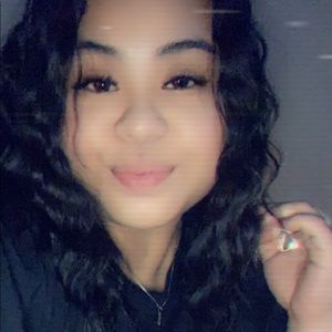 Meet your Posher, Vicky